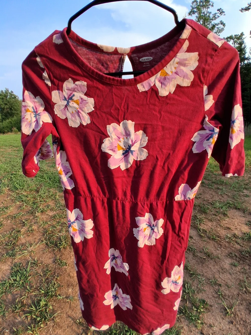 Old Navy Burgundy Floral Short Sleeve Casual Dress with White Blooms